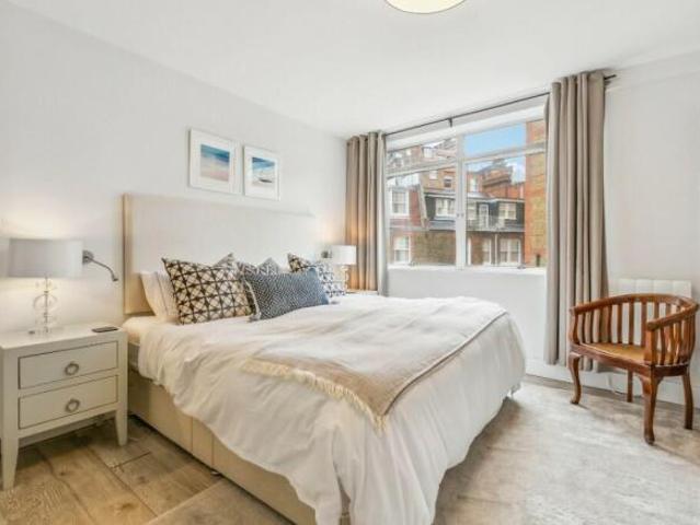 Flat for rent in Cat Hill