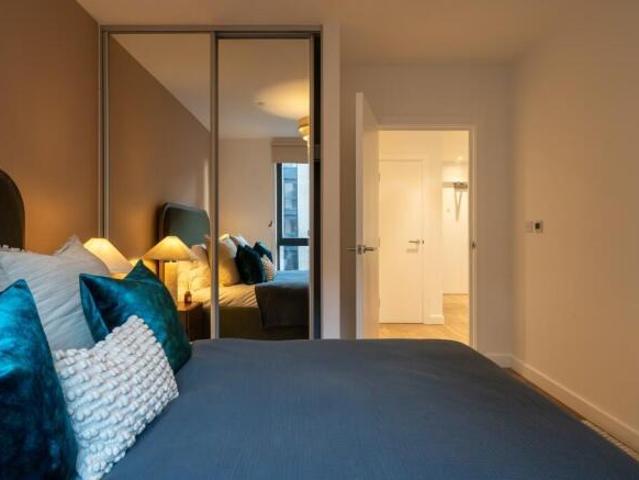 Flat for rent in Brentford End, Greater London