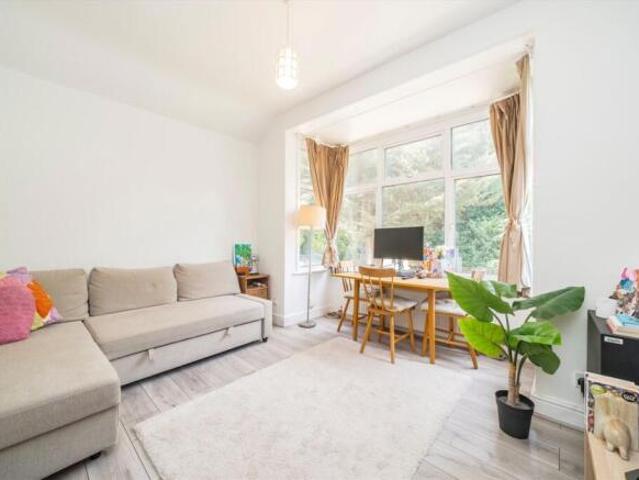 Flat for rent in Greater London