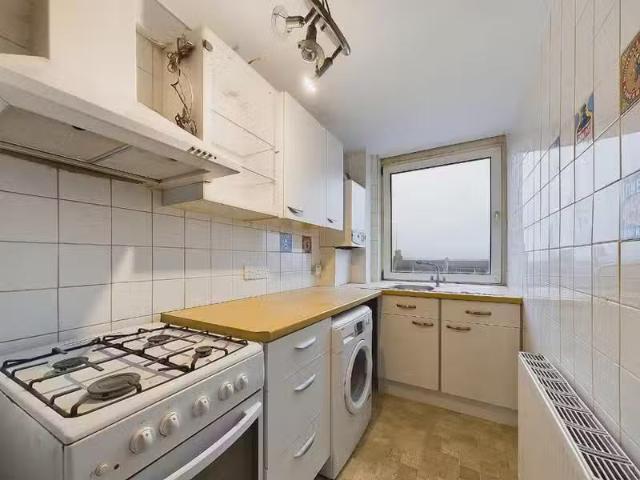 House for rent in Longlands, Greater London