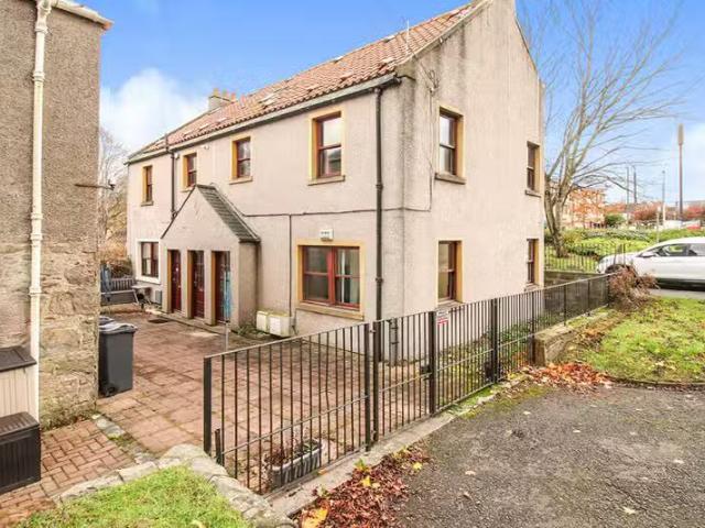 House for rent in Currie, Scotland