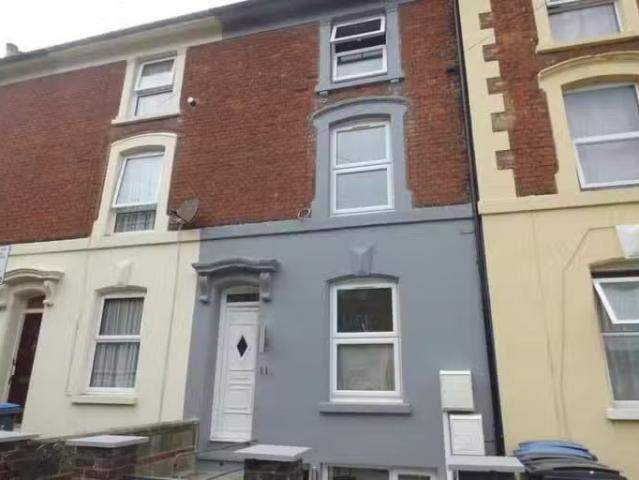 House for rent in Tower Hamlets, Ash