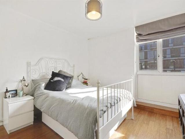 Flat for rent in Cat Hill