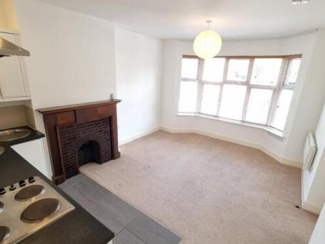 Flat for rent in Cat Hill