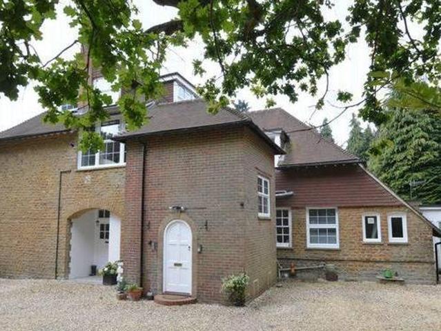 House for rent in Surrey