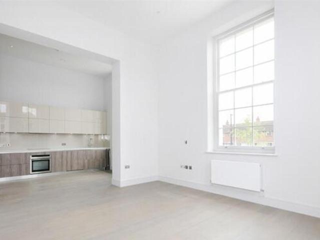 House for rent in Brentford End, Greater London