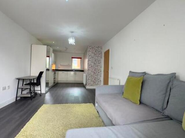 Flat for rent in Romford, Isle Of Man