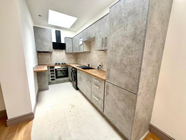 Flat for rent in Wood Green, Isle Of Man