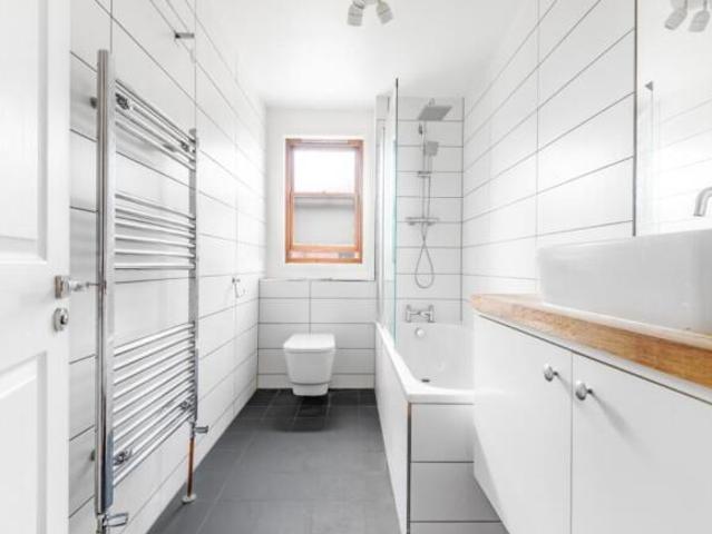 Flat for rent in Cat Hill