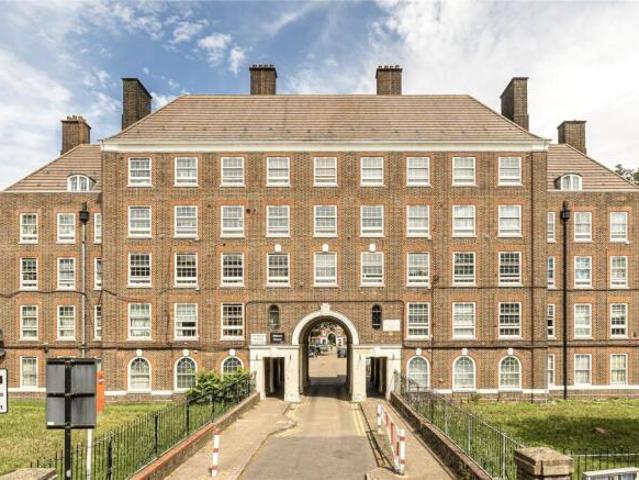 Flat for rent in Cat Hill