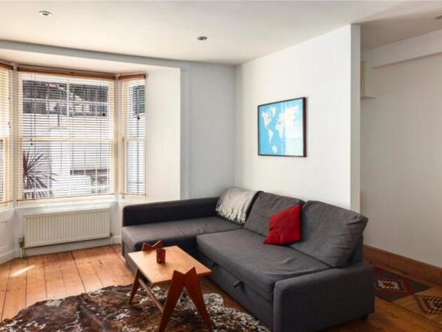 Flat for rent in Cat Hill