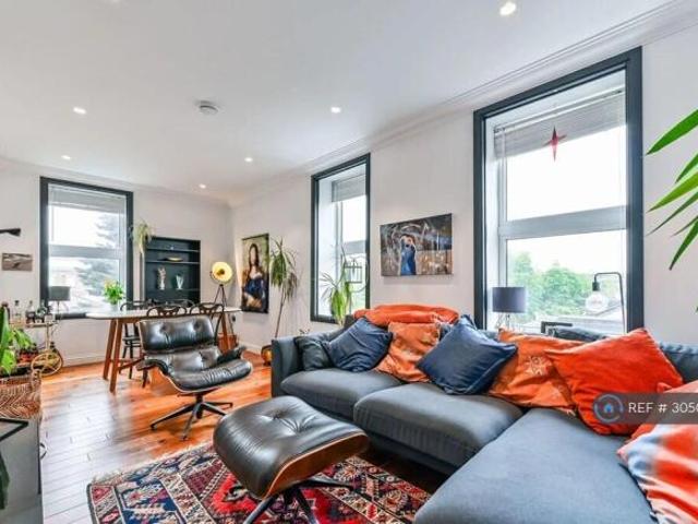 Flat for rent in Cat Hill