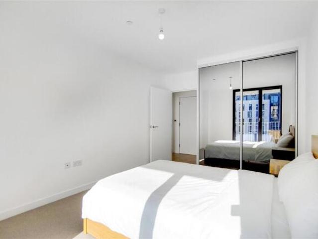Flat for rent in Cat Hill