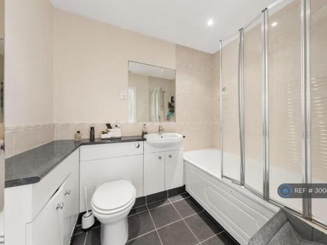 Flat for rent in Cat Hill