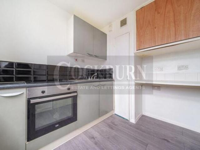 Flat for rent in Grove Park, Greater London
