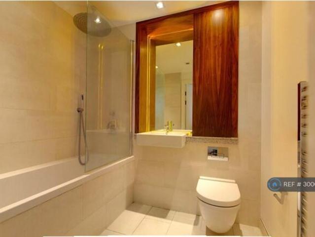 Flat for rent in Cat Hill
