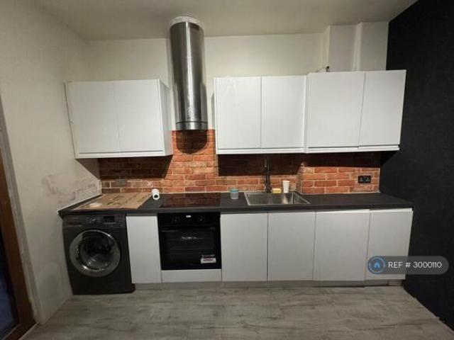 Flat for rent in Cat Hill