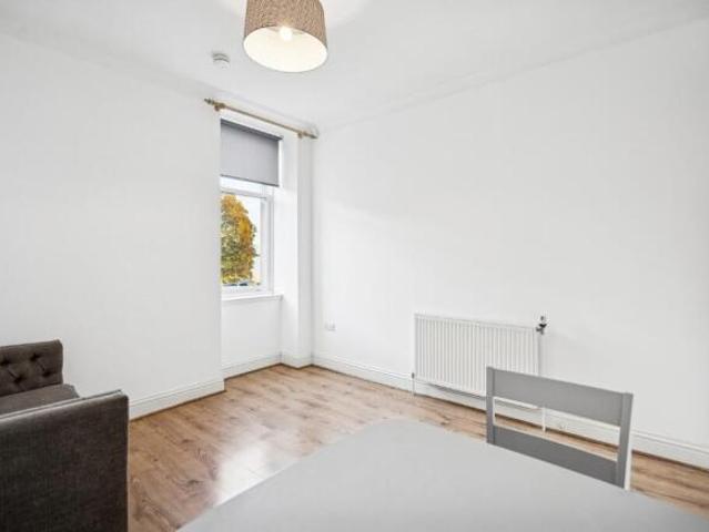 Flat for rent in Ibrox, Scotland