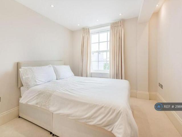 Flat for rent in Cat Hill