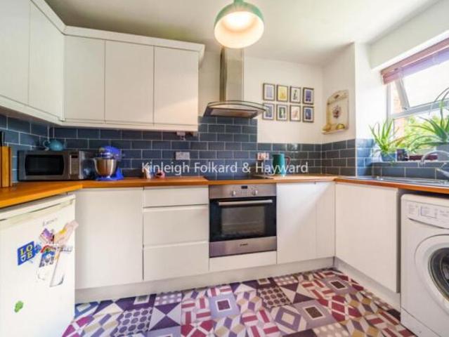 Flat for rent in Cat Hill