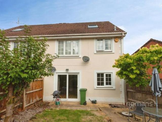 Flat for rent in Hounsome Fields, Basingstoke and Deane