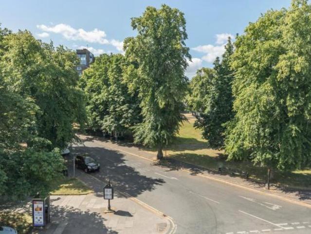 Flat for rent in Low Harrogate, Harrogate