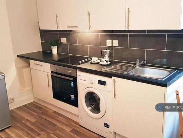 Flat for rent in Cat Hill