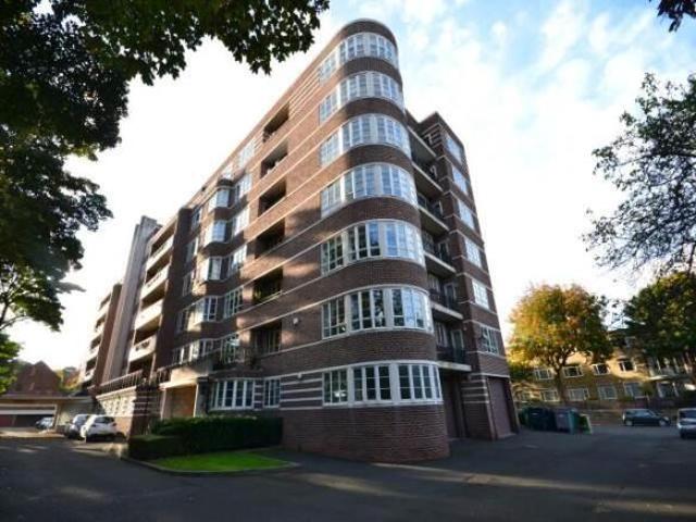 Flat for rent in Gosforth, Tyne And Wear