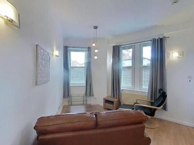 Flat for rent in Morningside, Scotland