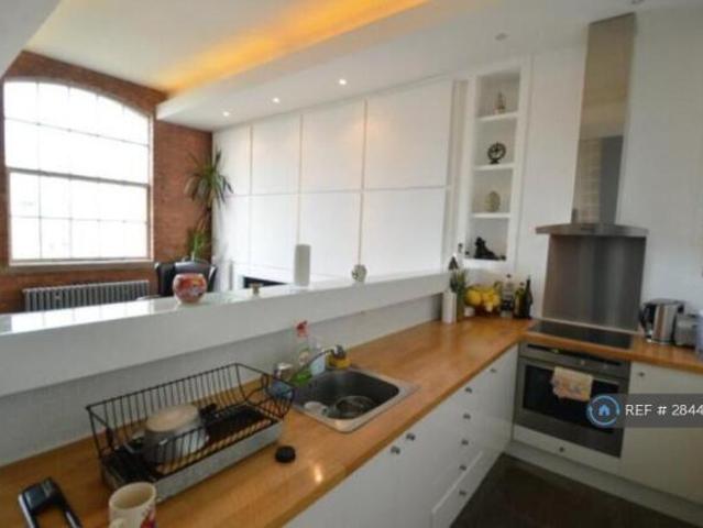 Flat for rent in Cat Hill