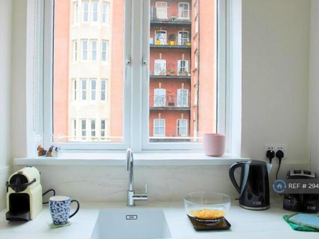 Flat for rent in Cat Hill