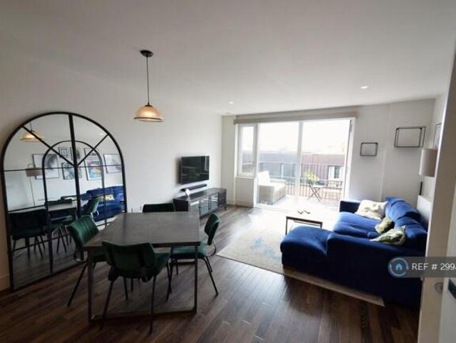 Flat for rent in Cat Hill