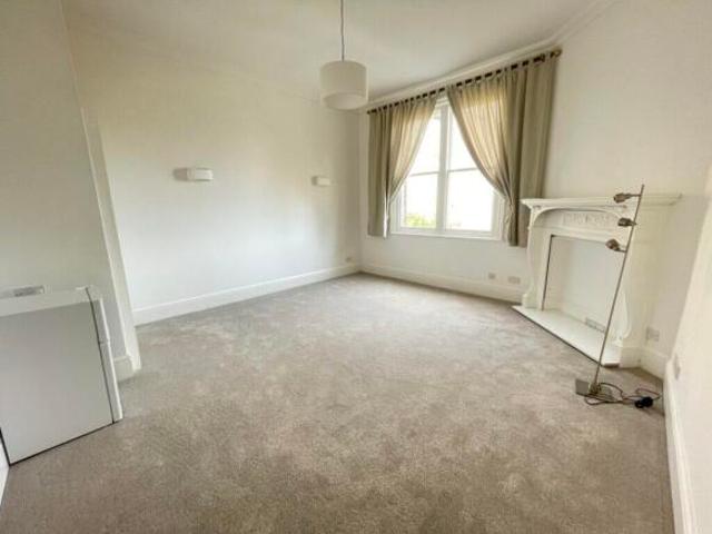 Flat for rent in St James, Sandown Park