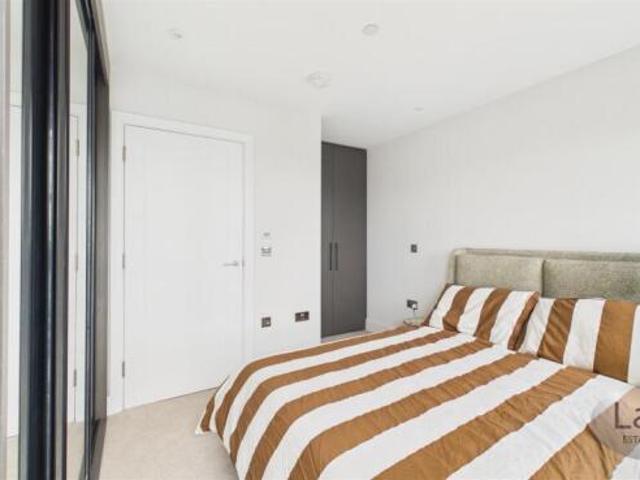 Flat for rent in Cockfosters, Greater London