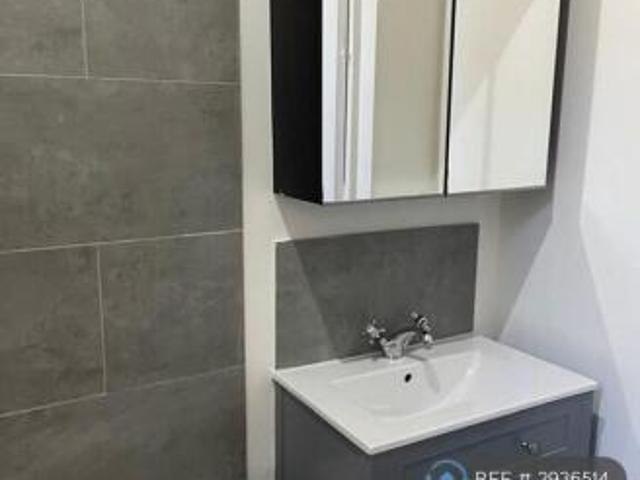 Flat for rent in Cat Hill