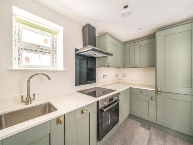 Flat for rent in London Borough of Lewisham, New Cross