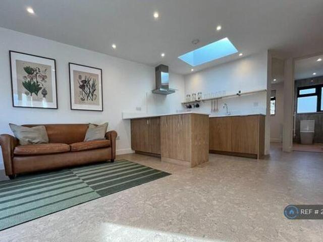 House for rent in New Malden, Greater London