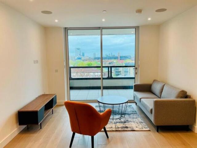 Flat for rent in Cat Hill