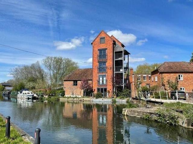House for rent in Enborne, West Berkshire