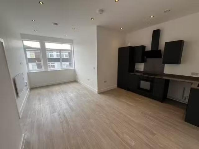 House for rent in Chilvers Coton, Camp Hill
