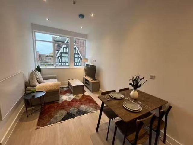 House for rent in Chilvers Coton, Camp Hill