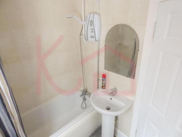 Flat for rent in Avenues, Hull