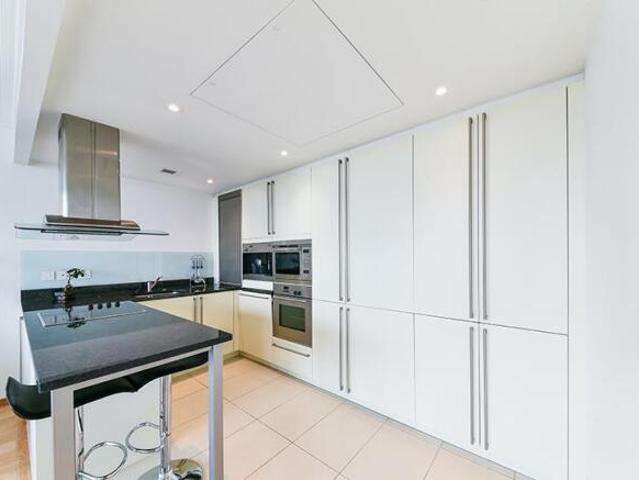 Flat for rent in Cat Hill
