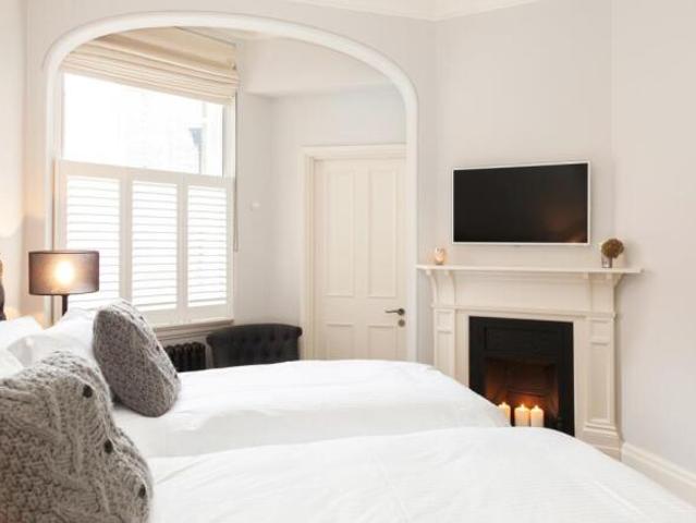 Flat for rent in Cat Hill
