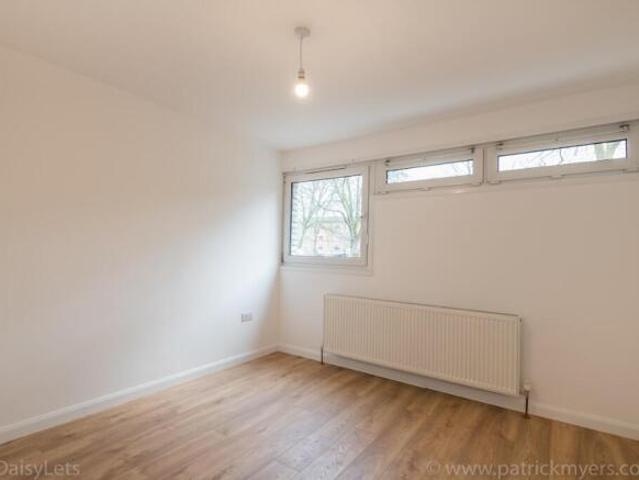 Flat for rent in London Borough of Lewisham, Forest Hill