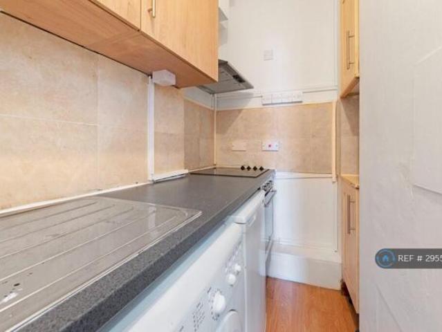 Flat for rent in Cat Hill