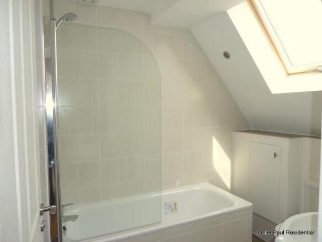 Flat for rent in Cat Hill