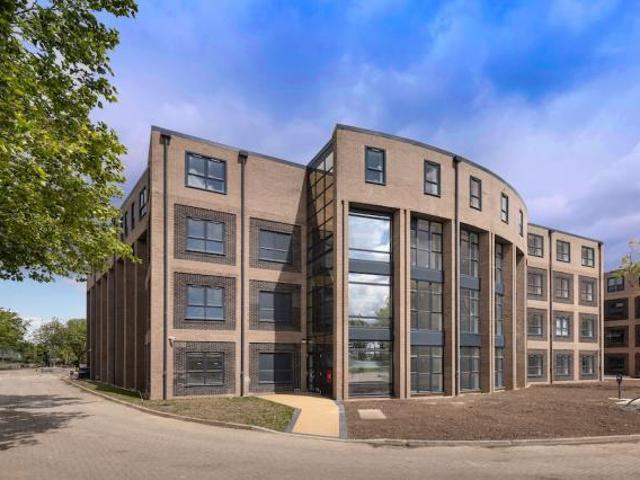 Flat for rent in Swindon