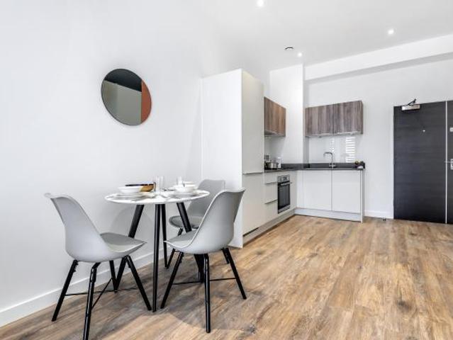 Flat for rent in Swindon