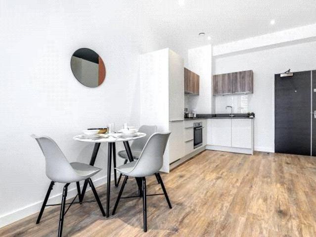 Flat for rent in Swindon